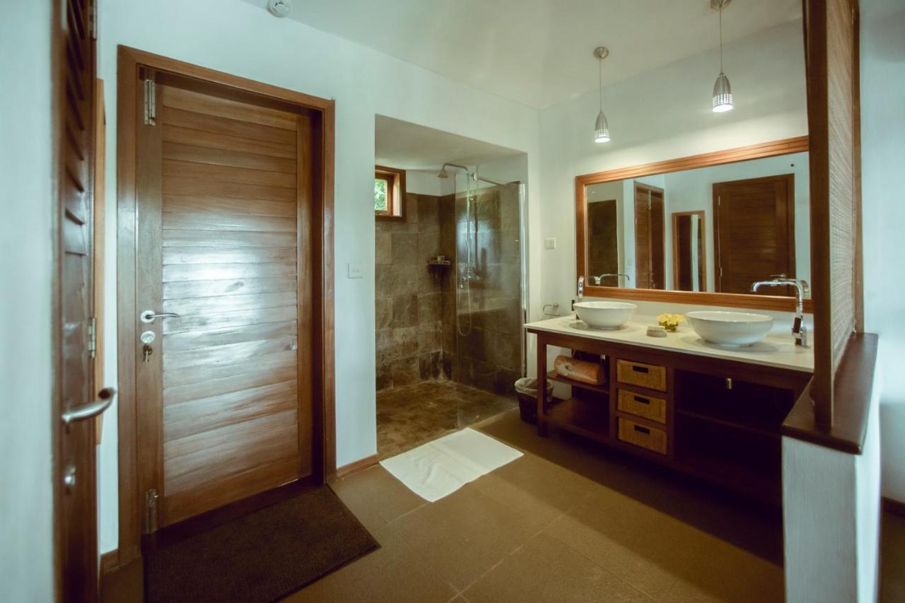 The River House Apartment Тамарин Екстериор снимка