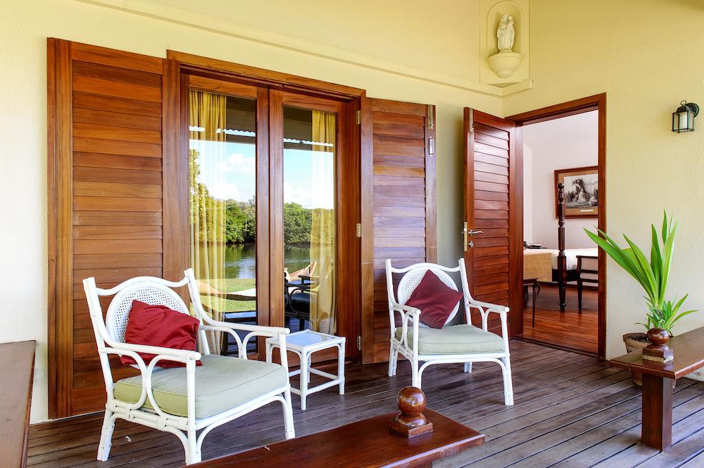 The River House Apartment Тамарин Стая снимка